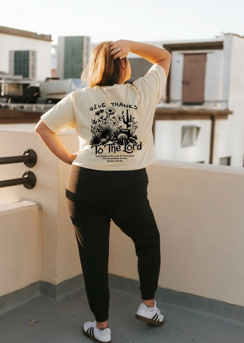Women's Give Thanks Tee